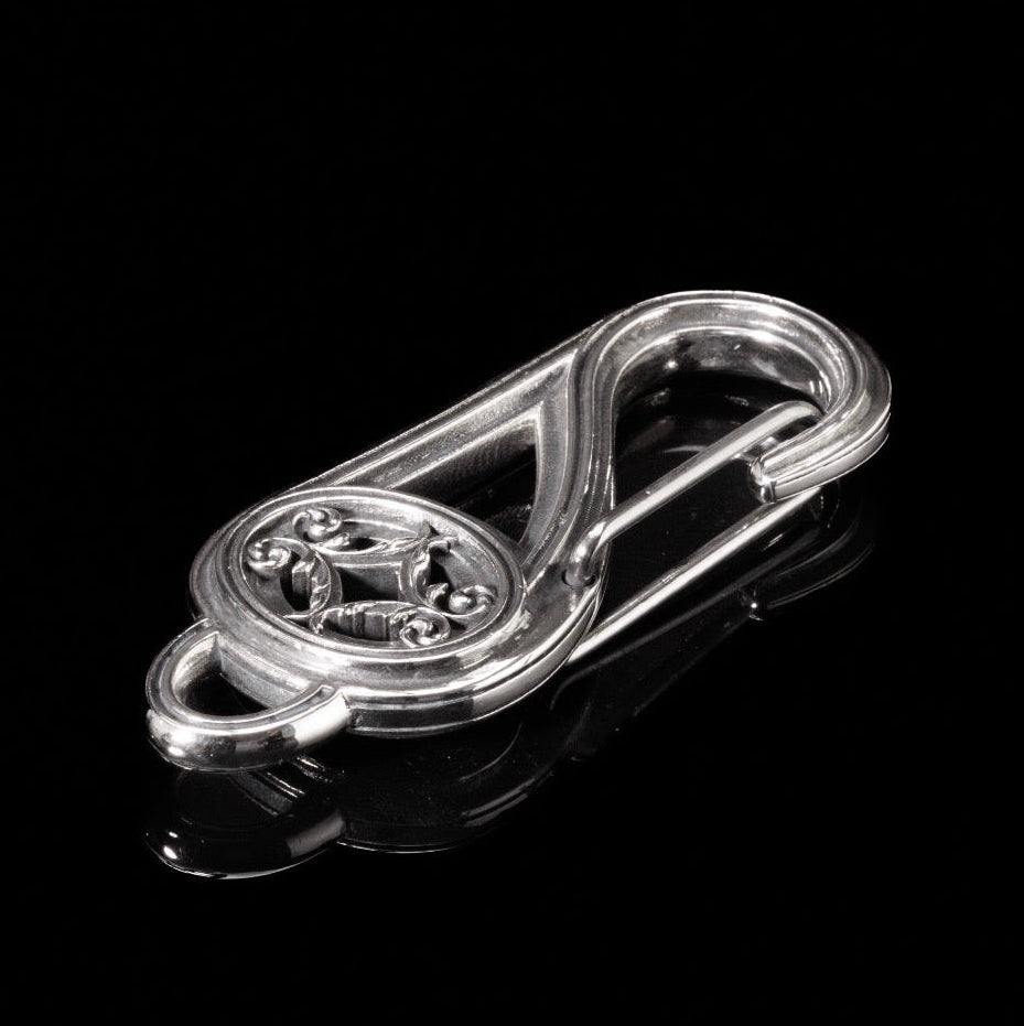 Motif Carabiner